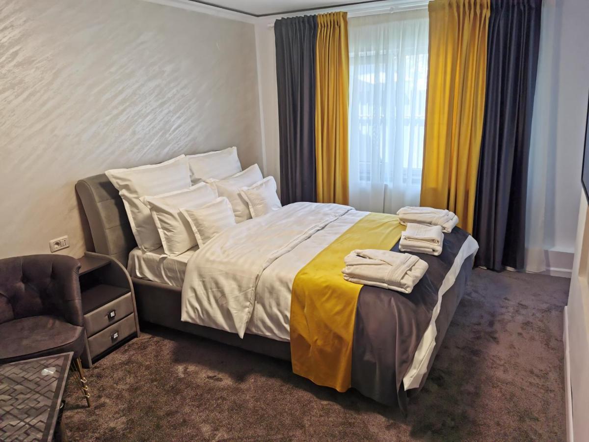 Casa Davison Lägenhet Târgu Jiu Exteriör bild