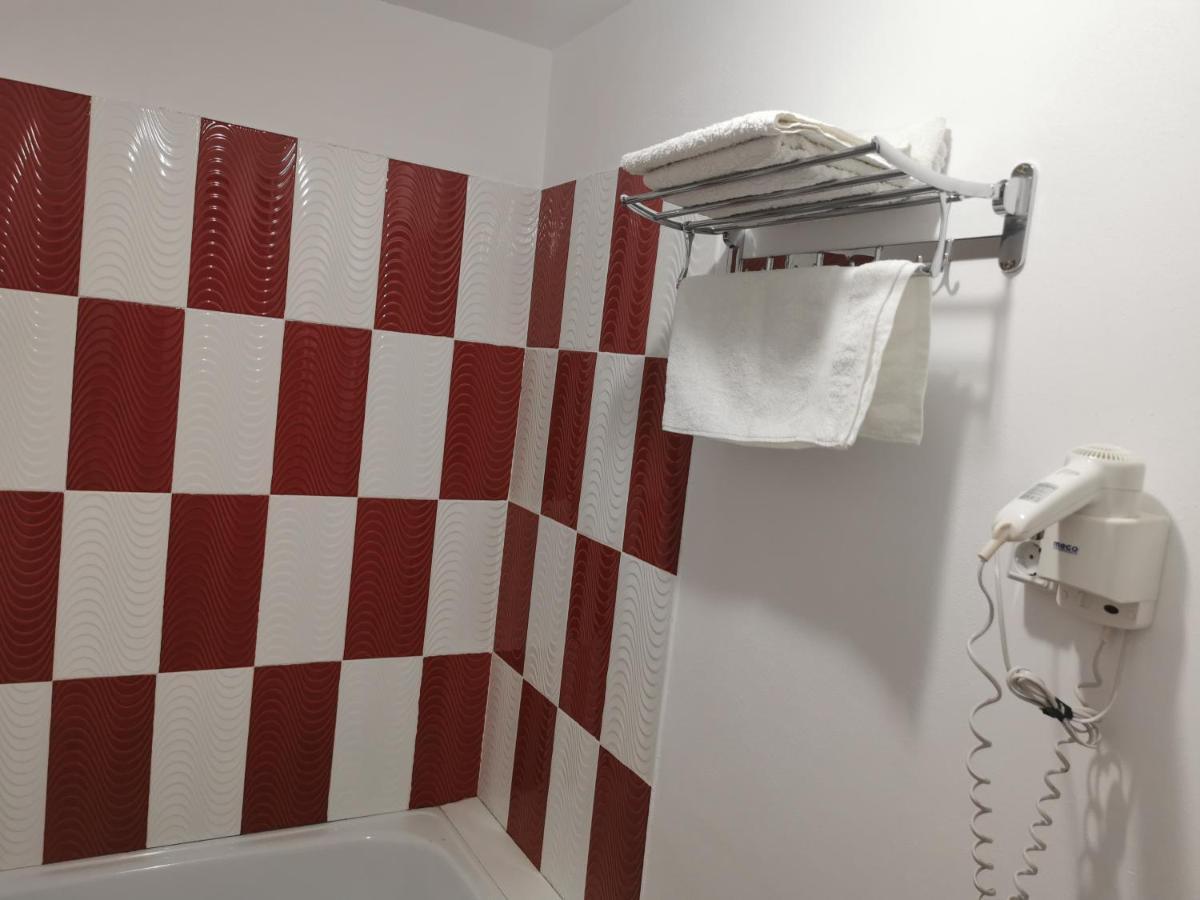 Casa Davison Lägenhet Târgu Jiu Exteriör bild