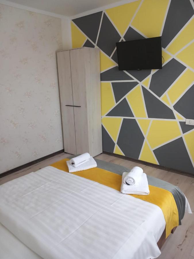 Casa Davison Lägenhet Târgu Jiu Exteriör bild