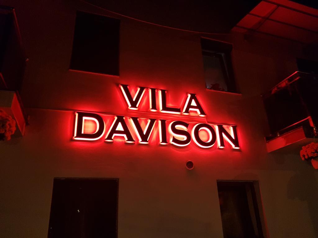 Casa Davison Lägenhet Târgu Jiu Exteriör bild